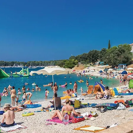 Beautiful In With Kitchen