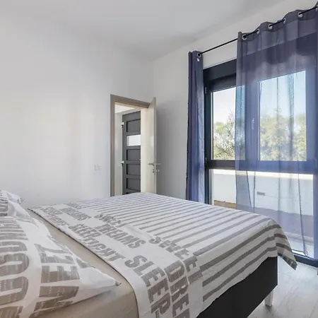 Feriehus Beautiful In With Kitchen *