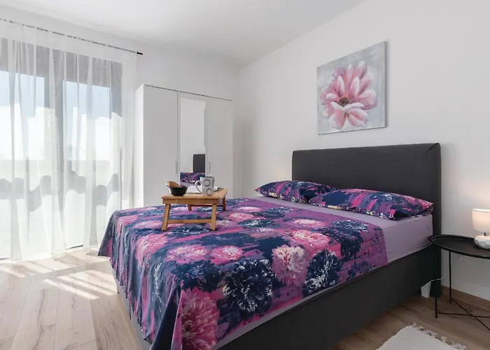 Beautiful In With Kitchen Holiday home Pula