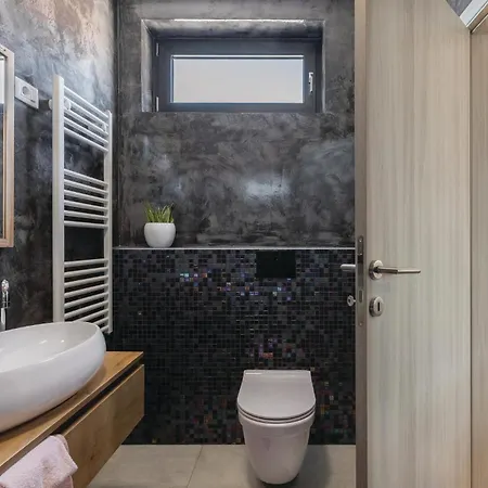 Ferienhaus Beautiful In With Kitchen *